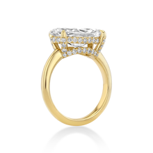 Gemma Ring